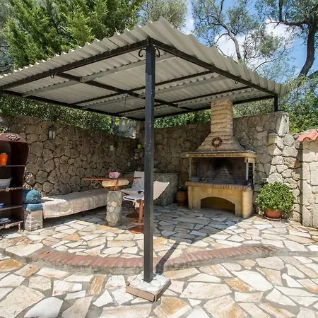 Aerino House בית נופש *