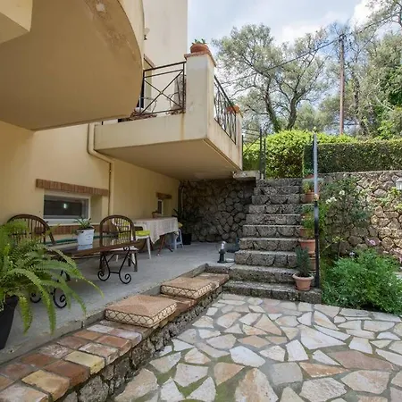 Aerino House בית נופש דאסיה