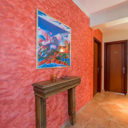 Aerino House