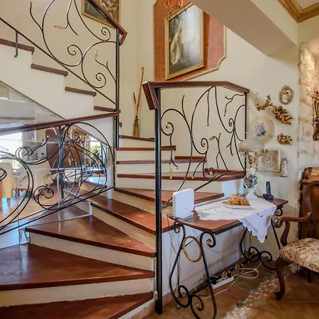 Aerino House